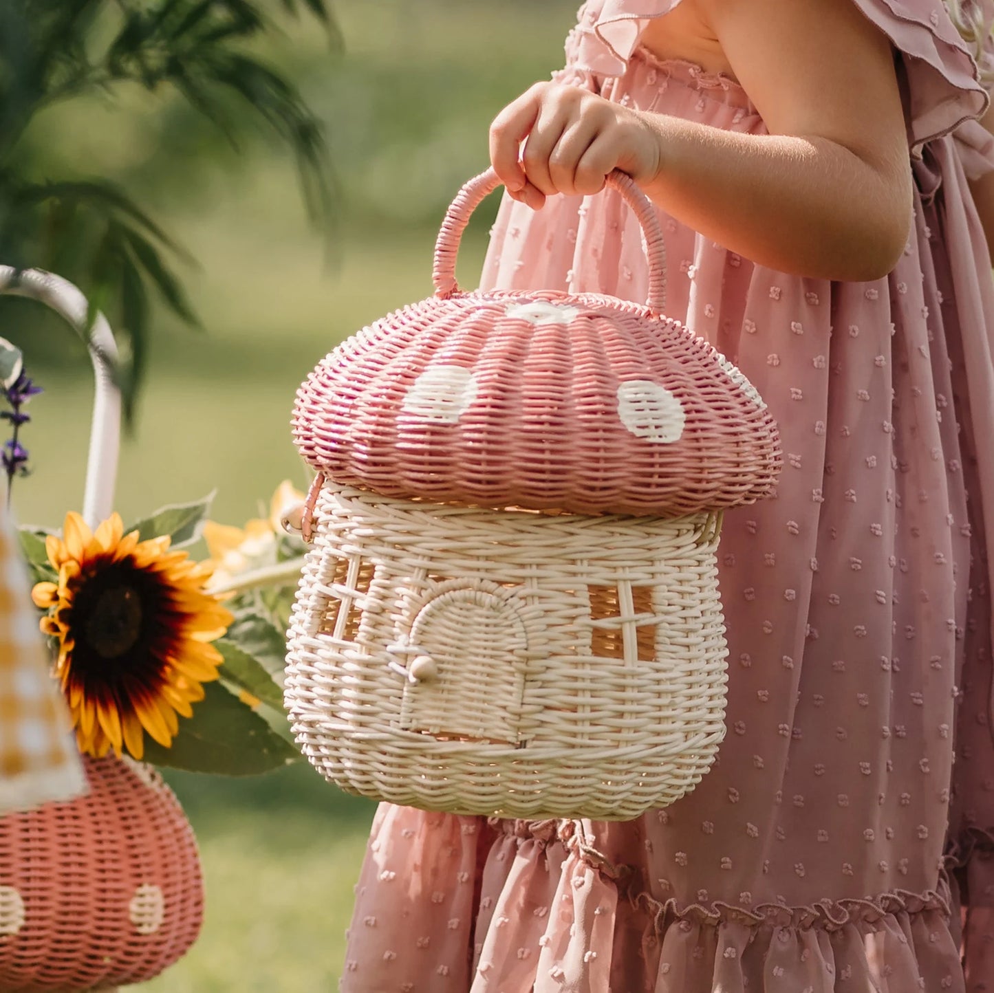 Rattan Mushroom Basket in Musk